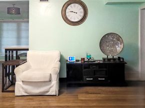 841 NE 139th St, North Miami FL 33161