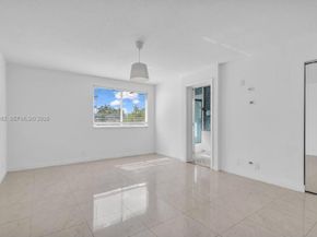 1386 Canary Island Dr, Weston FL 33327