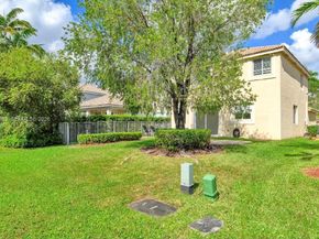 1386 Canary Island Dr, Weston FL 33327