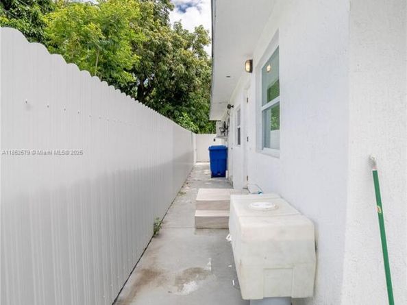 2501 NW 22nd Ave, Miami FL 33142