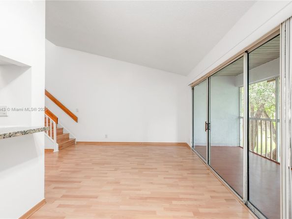 14006 SW 90th Ter 14006, Miami FL 33186