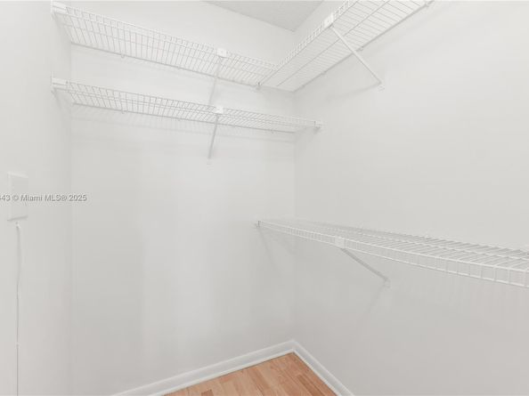 14006 SW 90th Ter 14006, Miami FL 33186