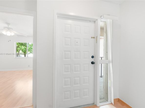 14006 SW 90th Ter 14006, Miami FL 33186