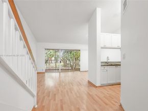 14006 SW 90th Ter 14006, Miami FL 33186