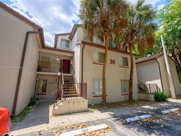 14006 SW 90th Ter 14006, Miami FL 33186