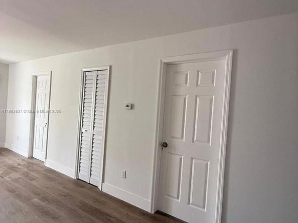 1669 NW 70th St, Miami FL 33147