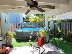 9829 SW 221st St, Cutler Bay FL 33190
