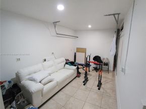 9829 SW 221st St, Cutler Bay FL 33190
