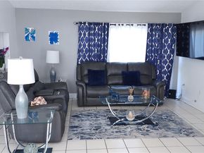 9829 SW 221st St, Cutler Bay FL 33190
