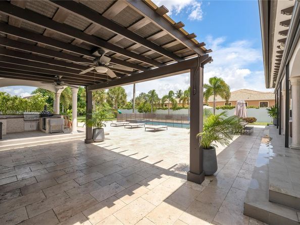 331 SW 124th Ave, Miami FL 33184