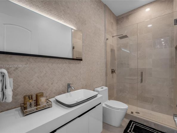 331 SW 124th Ave, Miami FL 33184