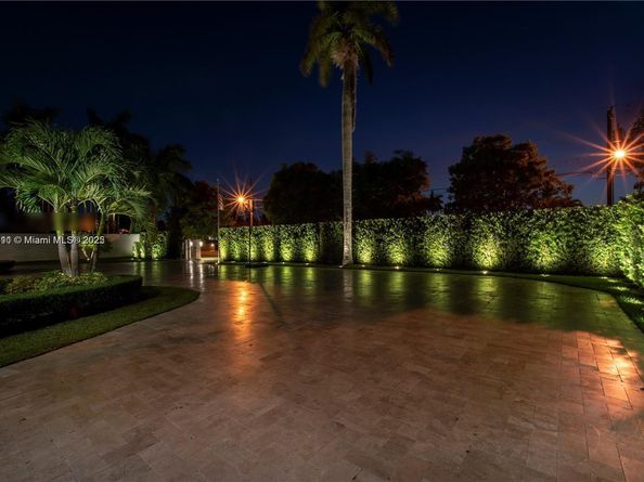 331 SW 124th Ave, Miami FL 33184