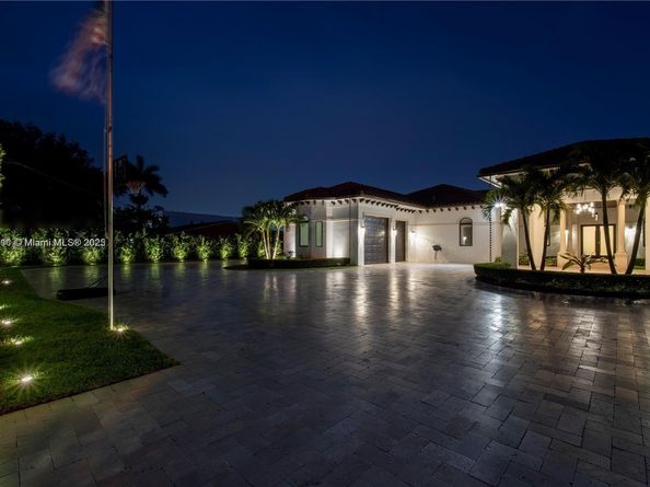 331 SW 124th Ave, Miami FL 33184