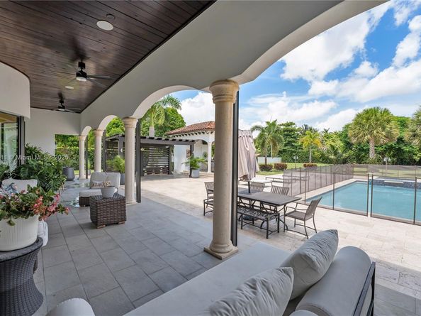 331 SW 124th Ave, Miami FL 33184