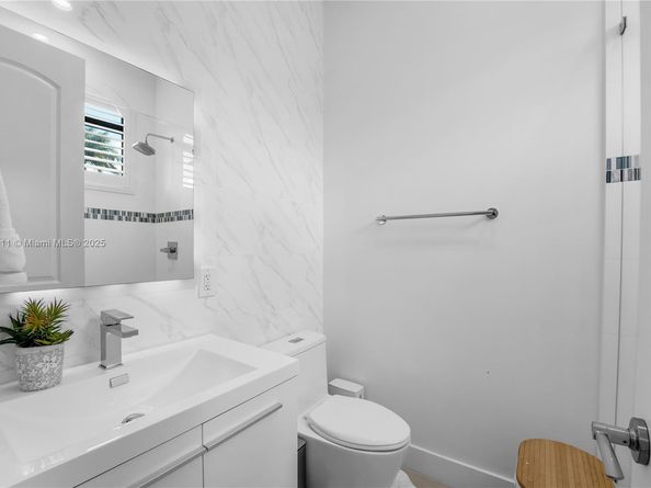331 SW 124th Ave, Miami FL 33184