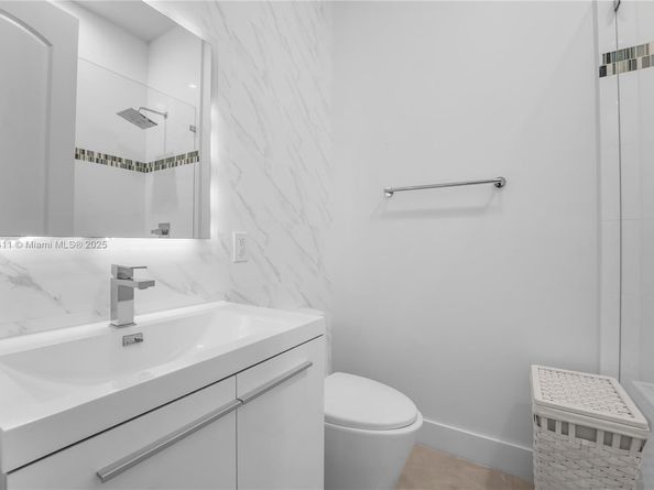 331 SW 124th Ave, Miami FL 33184