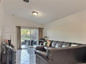 317 NW 109th Ave, Pembroke Pines FL 33026