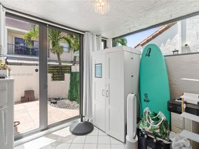 21200 Harbor Way 11811, Aventura FL 33180