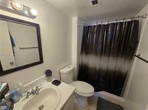 498 NW 165th St Rd D405, Miami FL 33169