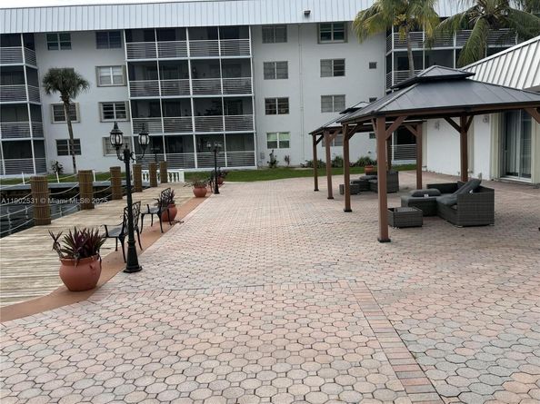 3550 NE 169th St 107 + 40ft Dock, North Miami Beach FL 33160