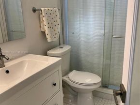 3550 NE 169th St 107 + 40ft Dock, North Miami Beach FL 33160