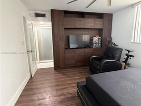 3550 NE 169th St 107 + 40ft Dock, North Miami Beach FL 33160