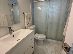 3550 NE 169th St 107 + 40ft Dock, North Miami Beach FL 33160