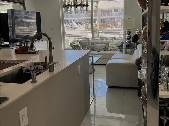 3550 NE 169th St 107 + 40ft Dock, North Miami Beach FL 33160