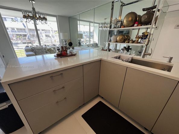 3550 NE 169th St 107 + 40ft Dock, North Miami Beach FL 33160