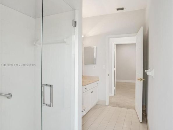 2553 Jardin Mnr, Weston FL 33327