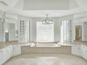 2553 Jardin Mnr, Weston FL 33327