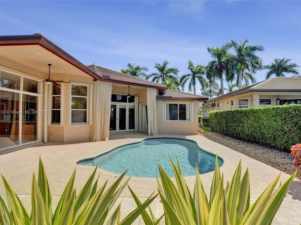 2553 Jardin Mnr, Weston FL 33327