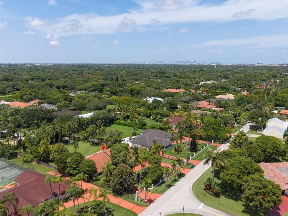 8375 SW 78th St, Miami FL 33143