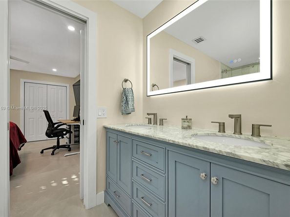 8375 SW 78th St, Miami FL 33143