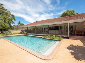 8375 SW 78th St, Miami FL 33143