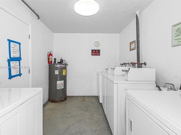 2826 Van Buren St 8, Hollywood FL 33020
