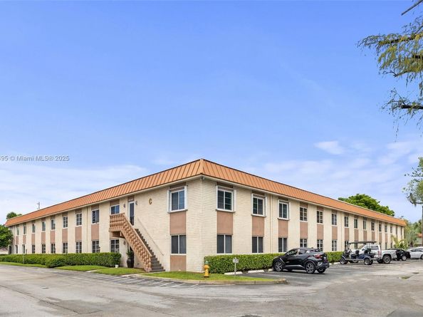 9 NE 19th Ct 219C, Wilton Manors FL 33305