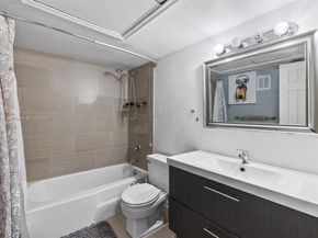 9 NE 19th Ct 219C, Wilton Manors FL 33305