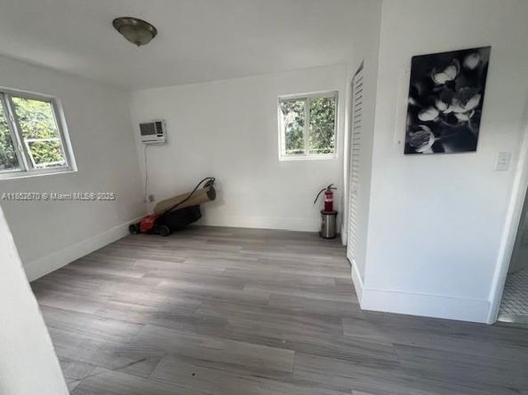 907 Monterey St, Coral Gables FL 33134