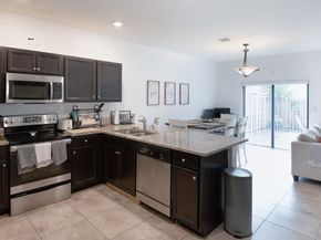 108 SE 34th Ter, Homestead FL 33033