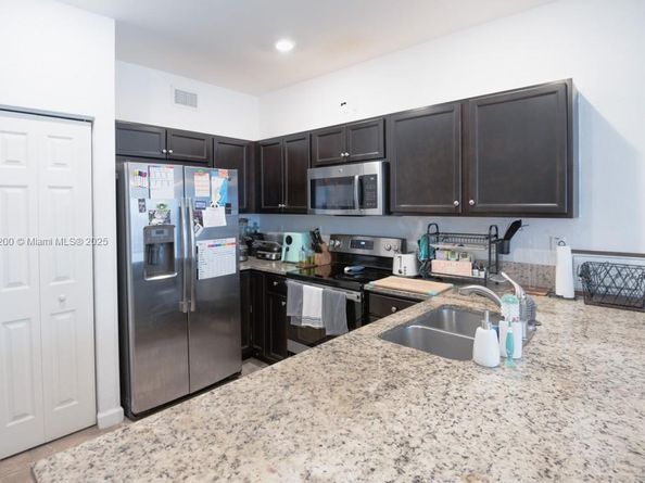 108 SE 34th Ter, Homestead FL 33033