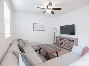 108 SE 34th Ter, Homestead FL 33033