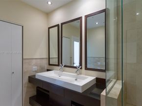 888 Brickell Key Dr PH2802, Miami FL 33131