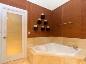 888 Brickell Key Dr PH2802, Miami FL 33131