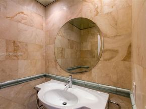888 Brickell Key Dr PH2802, Miami FL 33131