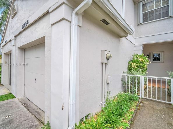 11864 SW 97th Ter, Miami FL 33186