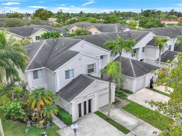 11864 SW 97th Ter, Miami FL 33186