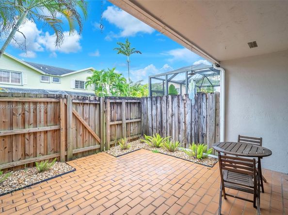 11864 SW 97th Ter, Miami FL 33186