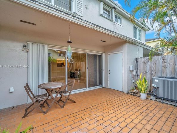 11864 SW 97th Ter, Miami FL 33186