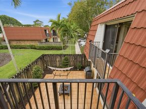 752 NW 98th Way, Plantation FL 33324